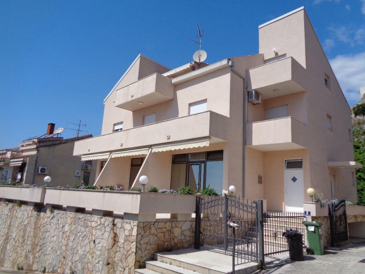 Apartmani Guto بودْسْتغانا المظهر الخارجي الصورة